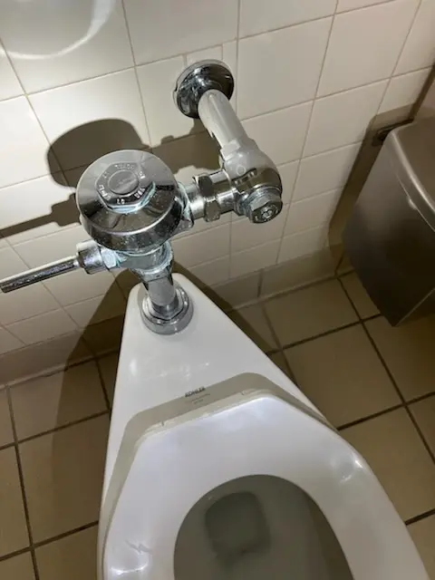 Fixture installation and repair for Garbage Disposal in River Road